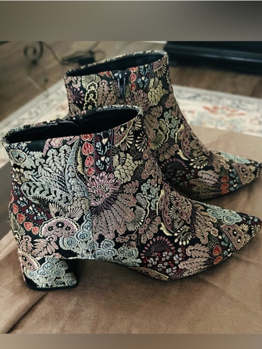 Elegant Floral Embroidered Women's Ankle Boots